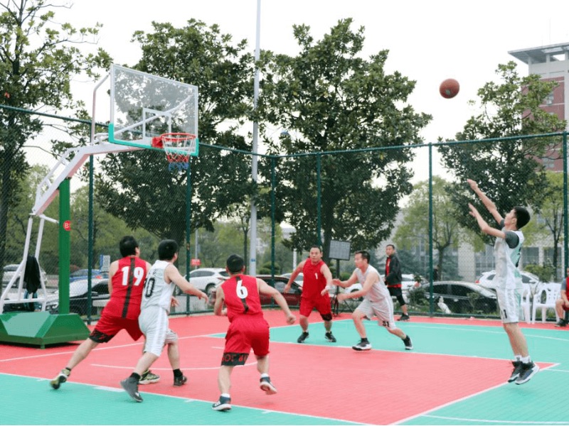 XMBAG realizó con éxito el tercer juego de baloncesto masculino
